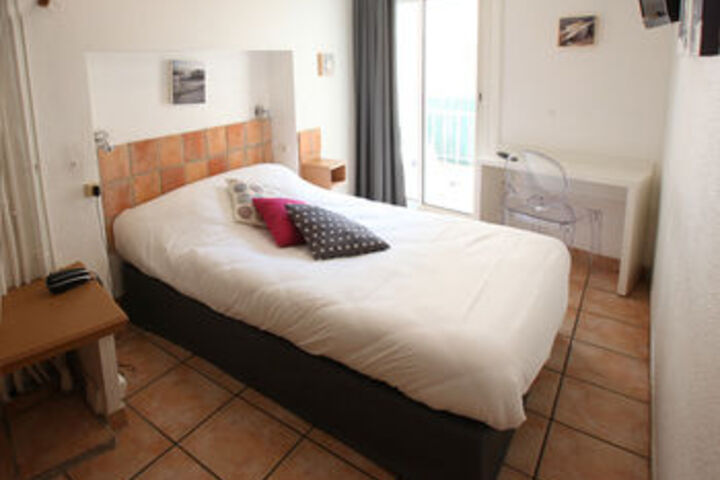 Room 14 of 24