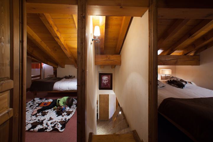 Room 7 of 27