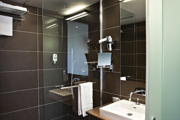 Bathroom Interior Photo