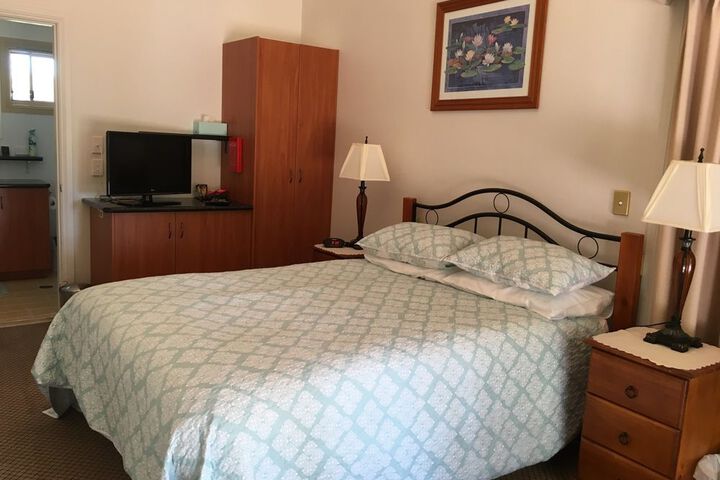 Room 4 of 39