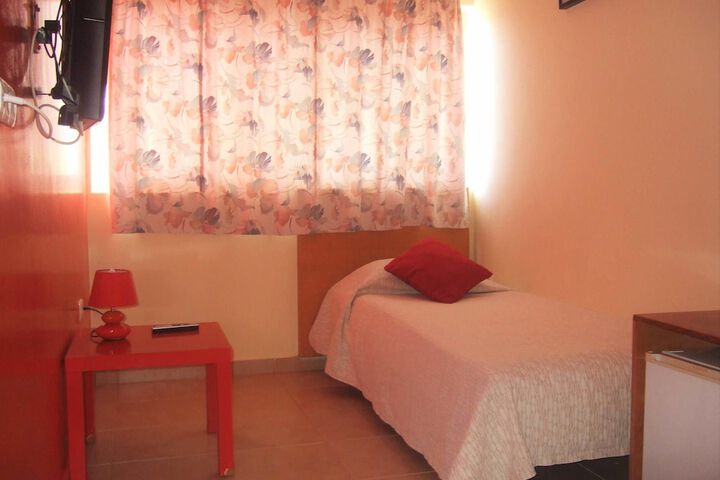 Room 15 of 22