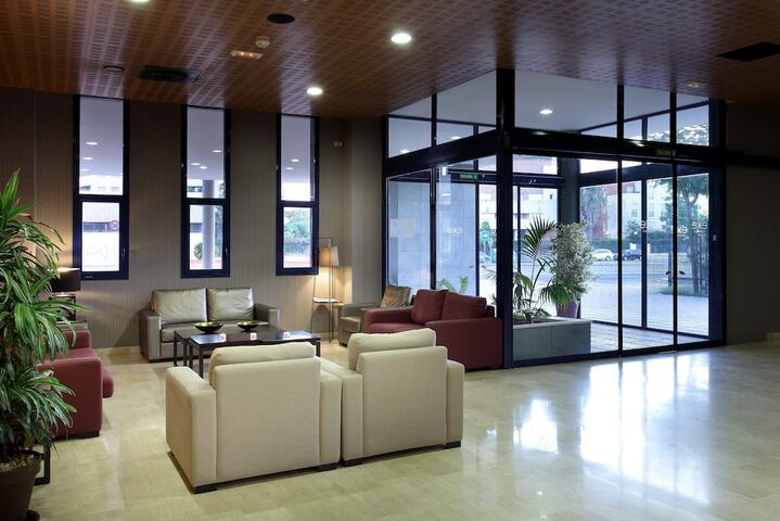 Guest Lobby