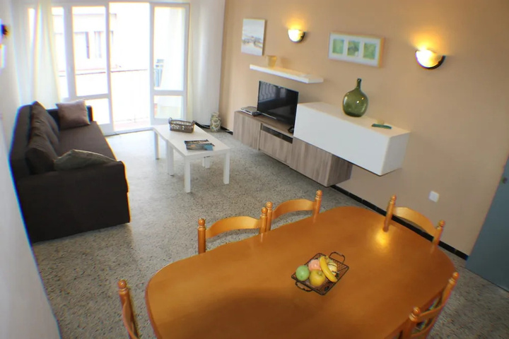 Room 5 of 20