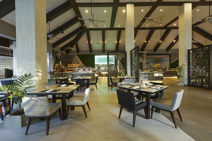 Dining 86 of 144