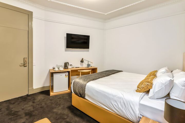Room 12 of 40