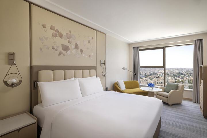 Room 46 of 231
