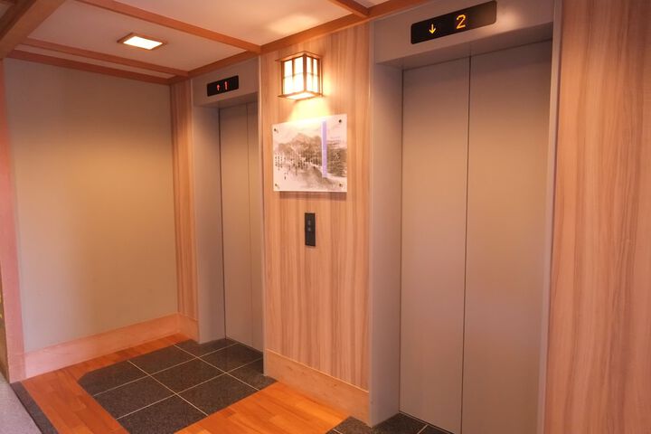 Ballroom/Hall 60 of 65