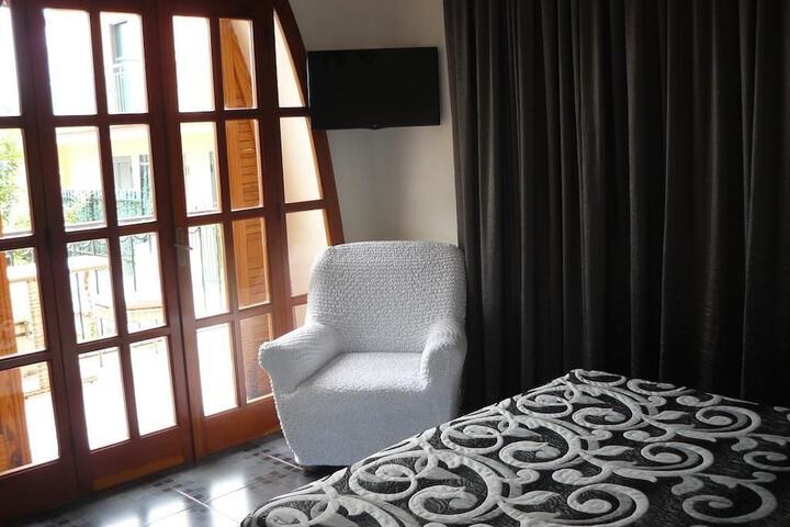 Room 5 of 23