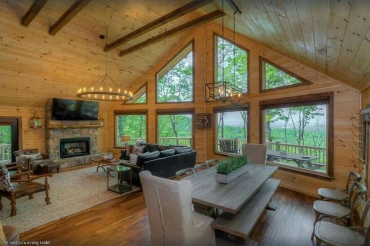 Sky High Lodge - Blue Ridge in Blue Ridge, GA