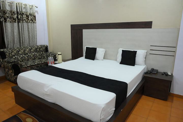 Room 29 of 106