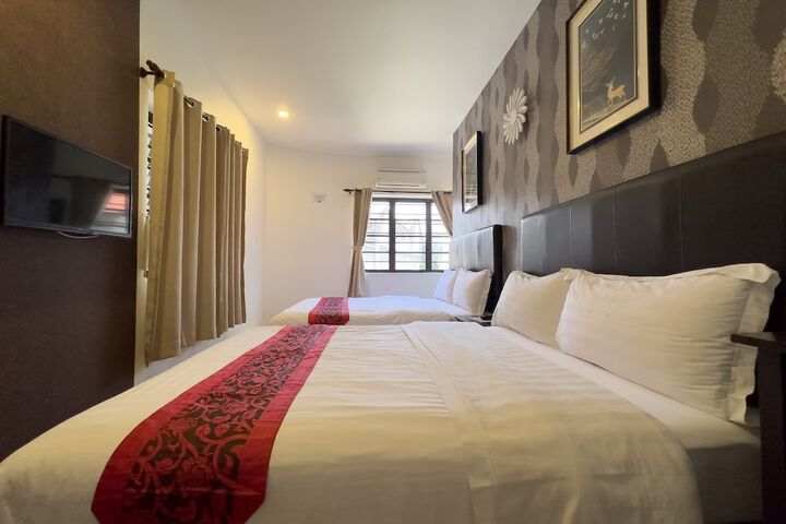 Room 25 of 74