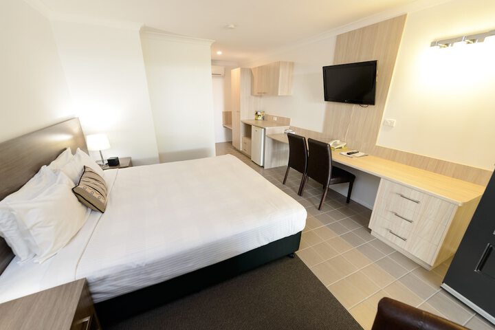 Room 3 of 45
