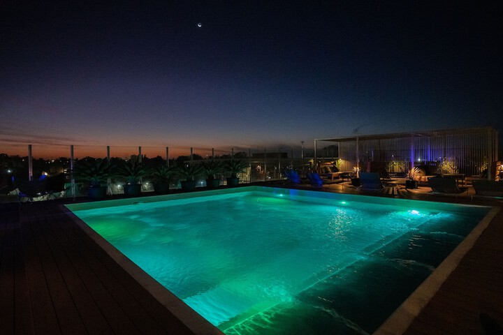 Pool 32 of 49