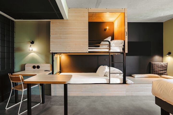 Room 35 of 118