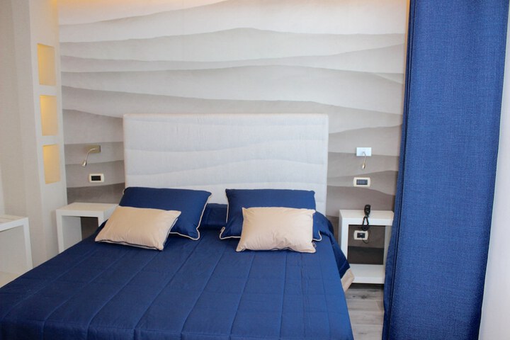 Room 38 of 85