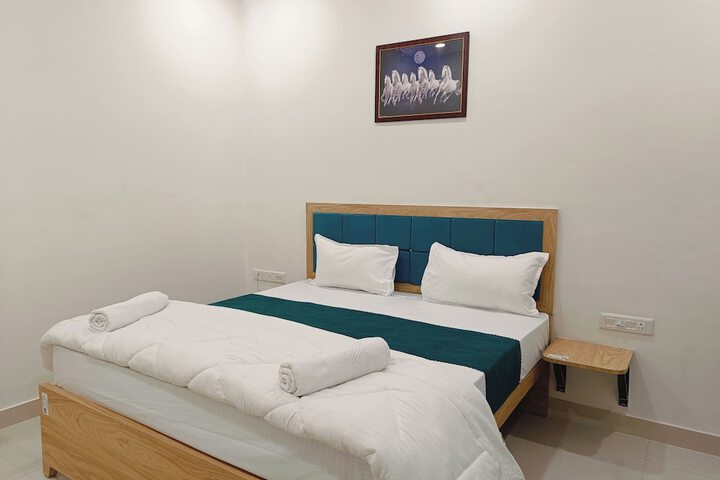 Room 4 of 31