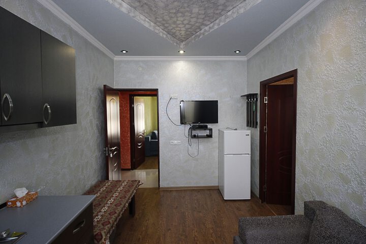 Room 3 of 45