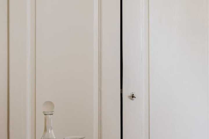 Room 13 of 98