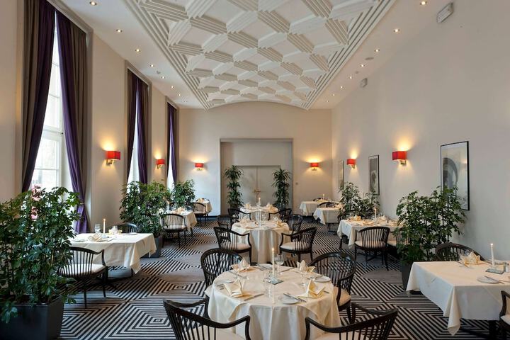 Dining Photos