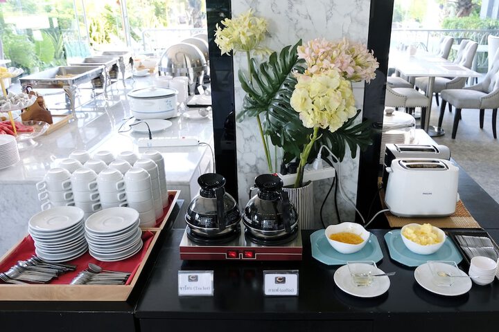 Breakfast/Coffee Service 19 of 26