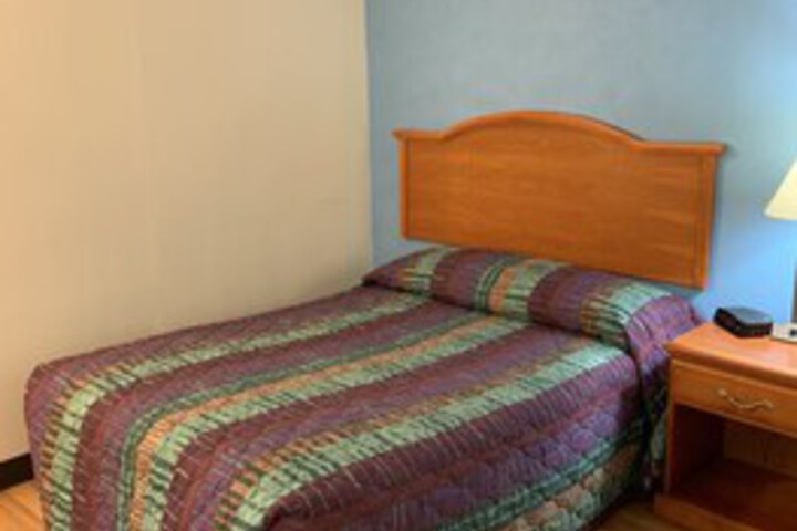 Room 21 of 25