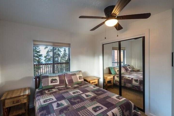 Room 6 of 26