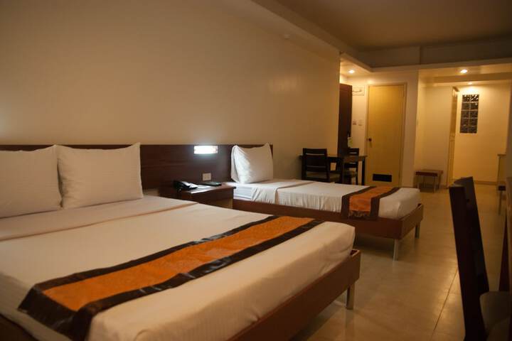 Room 4 of 29