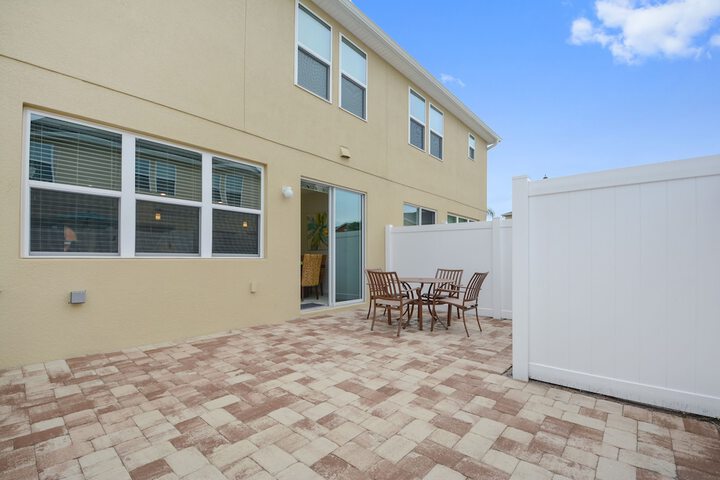 Terrace/Patio 19 of 27