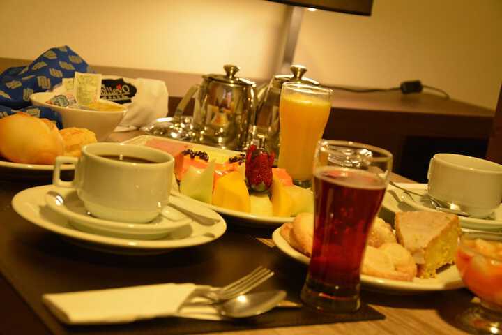 Breakfast/Coffee Service 38 of 65
