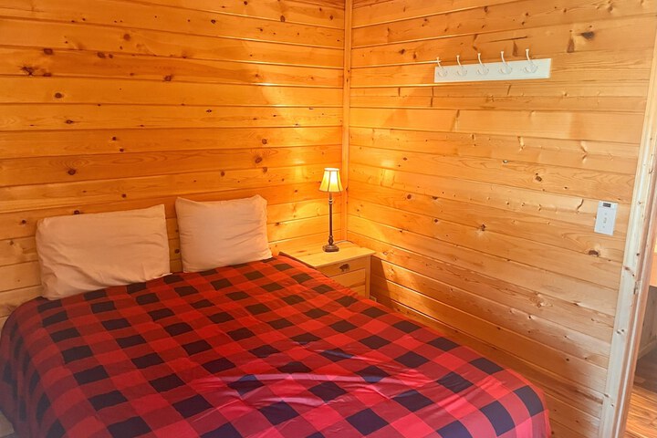 Room 8 of 202