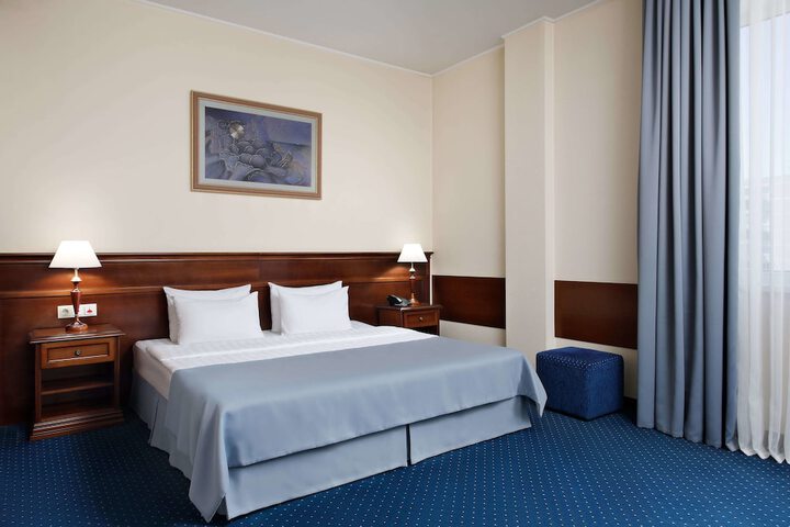 Room 7 of 31