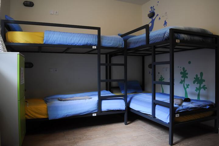Room 29 of 65