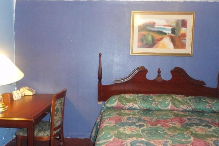 BUDGET INN SOMERSET