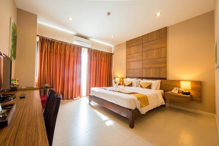 Room 13 of 79