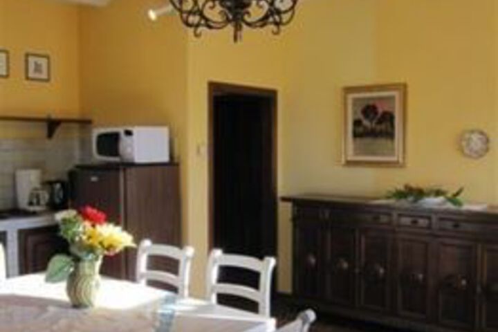 Room 20 of 33