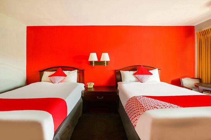 Quadruple Double Bed (1 of 9)