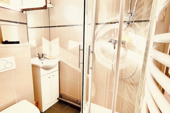 Room 44 of 82