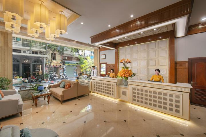Guest Lobby