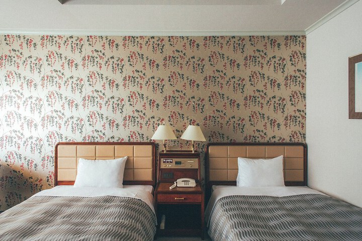 Room 17 of 74