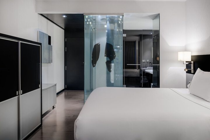 Room 21 of 65