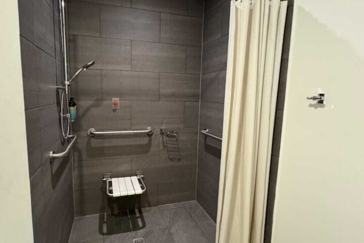 Room 20 of 31
