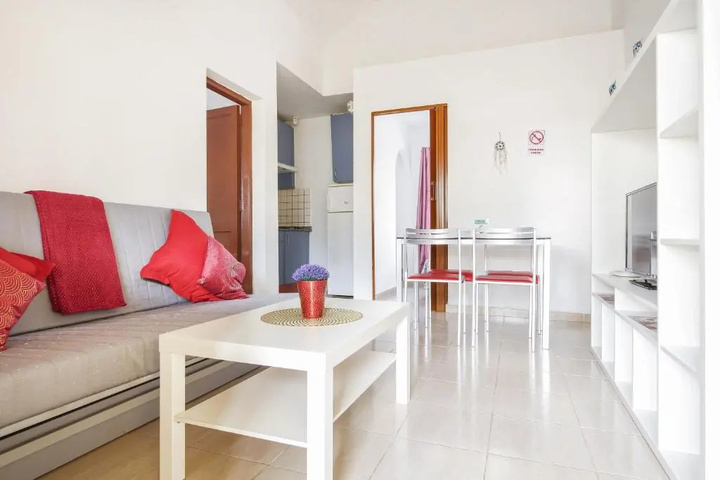 Room 2 of 13