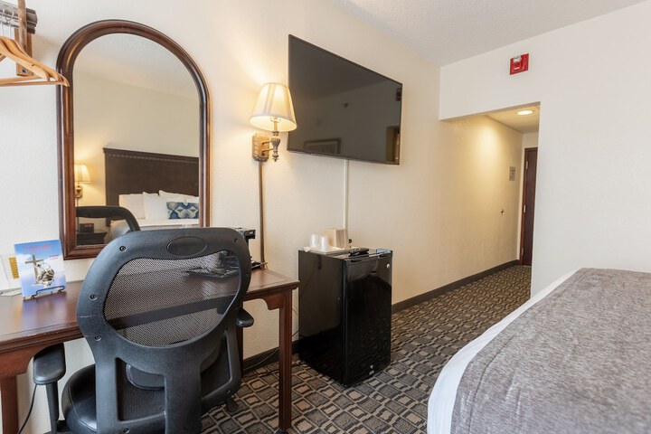Room 25 of 61