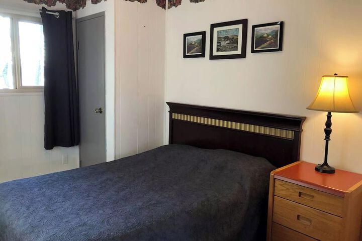Room 11 of 37