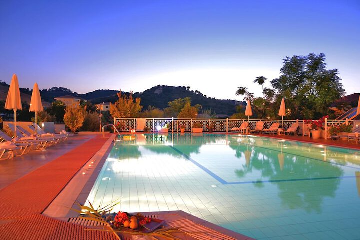 Pool 49 of 70
