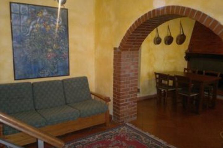 Room 16 of 27