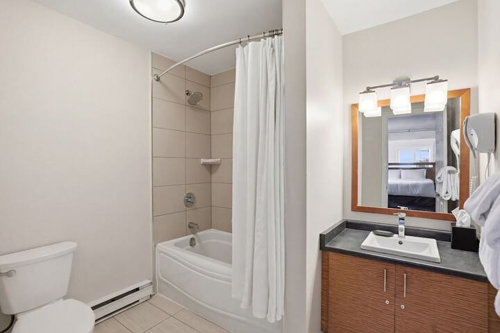 Room 409 of 457
