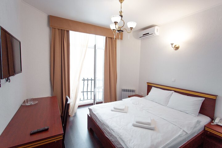 Room 3 of 29