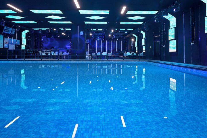Pool 68 of 124