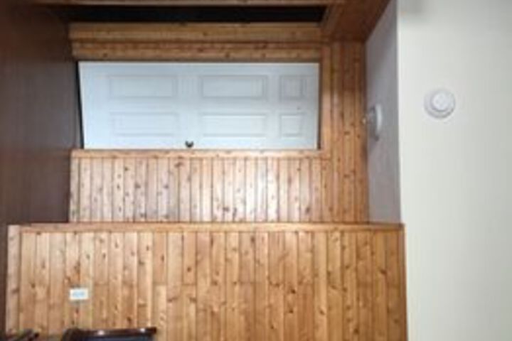 Room 2 of 17